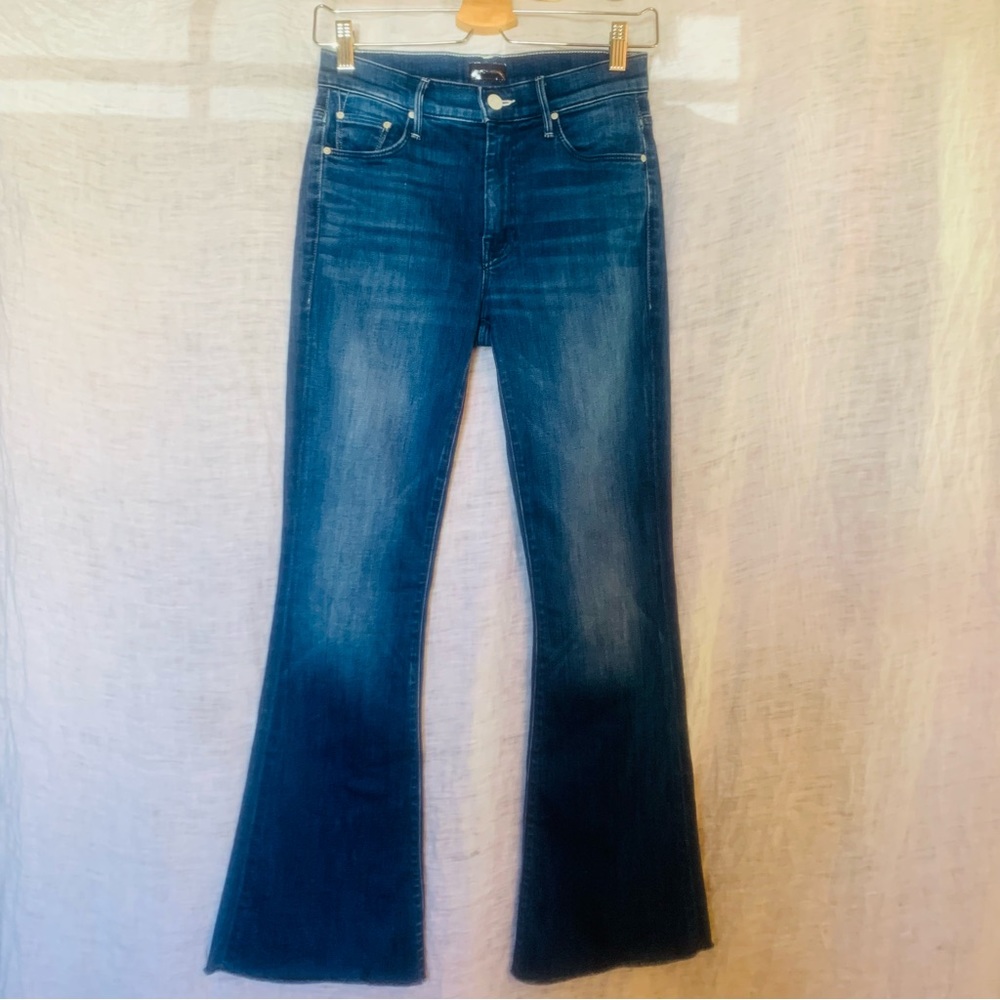 MOTHER DENIM The Weekender Fray Sz. 25 
Wash: Squeeze It